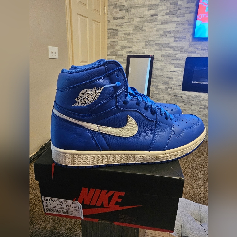 Air Jordan Retro High OG Mens 11.5